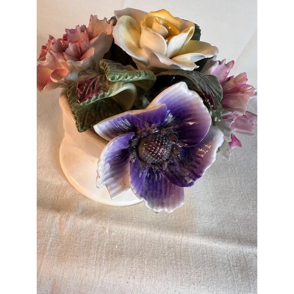 Vintage Royal Stratford Fine Bone China Flower Bouquet~Hand Painted~England - Picture 6 of 6